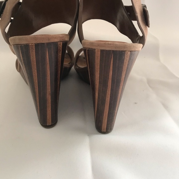 Wedge heel sandals - Picture 3 of 5